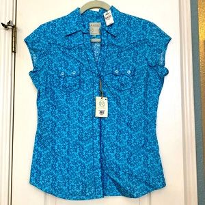 COPY - Roper. Size M. Short sleeve blouse. NWT